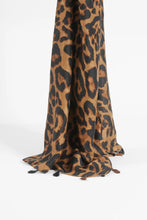 Load image into Gallery viewer, PASHMINA ANIMAL PRINT SYMPHORINE