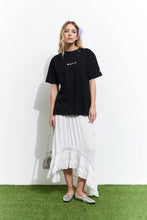 Cargar imagen en el visor de la galería, REMERA SIRENAS SYMPHORINE