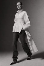Cargar imagen en el visor de la galería, THE HIGH LOW SHIRT
