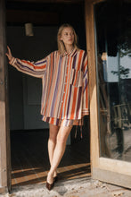 Cargar imagen en el visor de la galería, THE MULTI STRIPES SHIRT