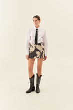 Cargar imagen en el visor de la galería, THE PRINTED SKORT