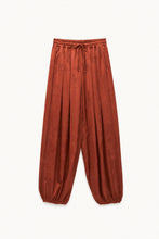 Cargar imagen en el visor de la galería, THE JACQUEARD BALOON PANTS