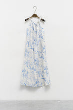 Cargar imagen en el visor de la galería, THE HALTER RINTED DRESS