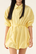 Cargar imagen en el visor de la galería, THE YELLOW BUBBLE SHIRT DRESS