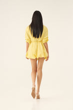 Cargar imagen en el visor de la galería, THE YELLOW BUBBLE SHIRT DRESS
